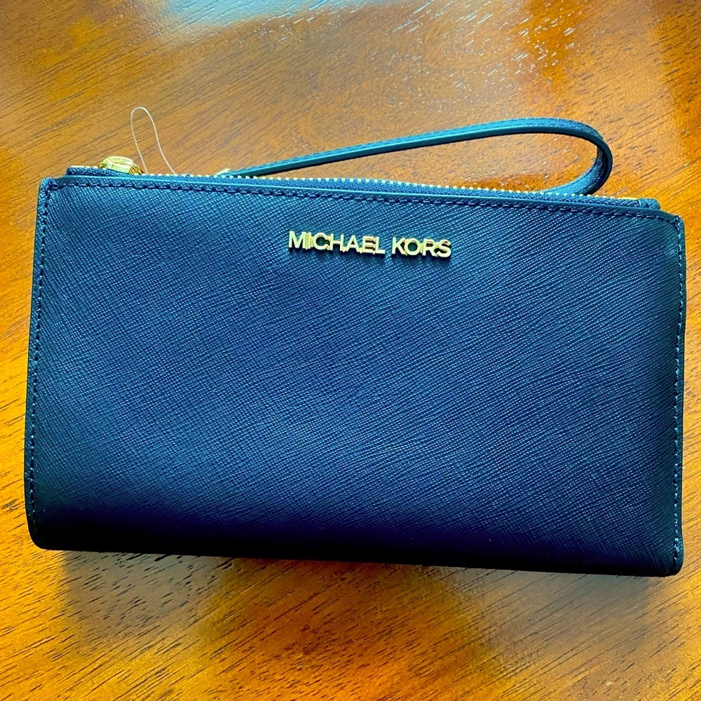 Michael Kors Jet Set Double Zip Wristlet